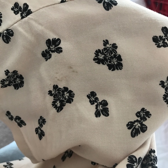 Light Pink Summer Dress with Flower Detail - Picture 5 of 5